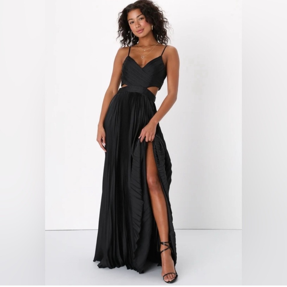 Lulu's Black Maxi Sundress with Slit and Tie Front